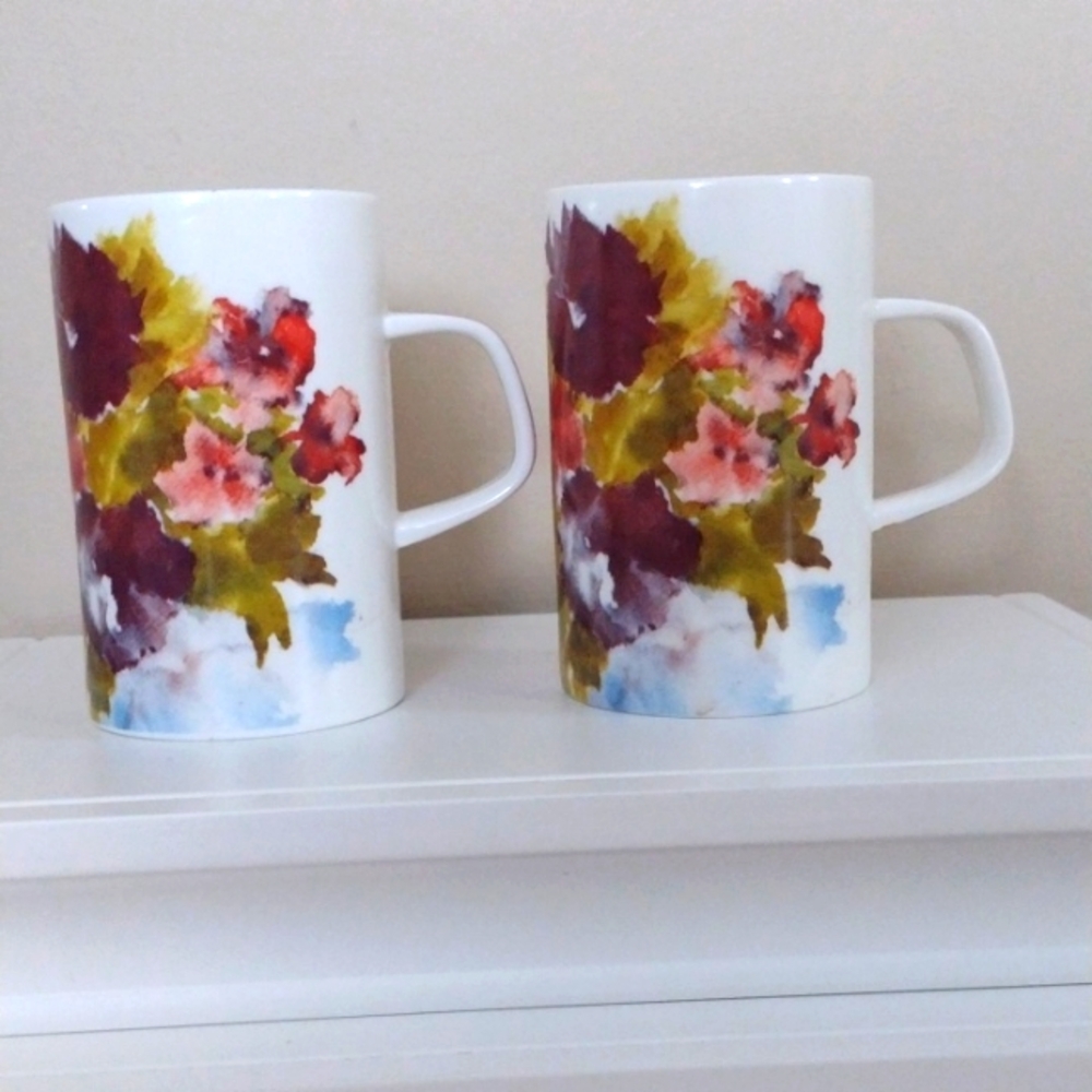 Trisa Two Floral Mugs 12 Ounces New